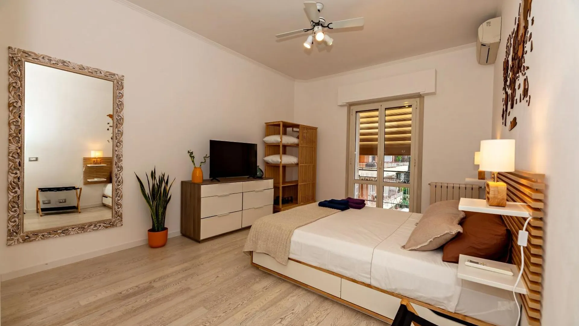 Wood Apartment - Rome Battistini Italy