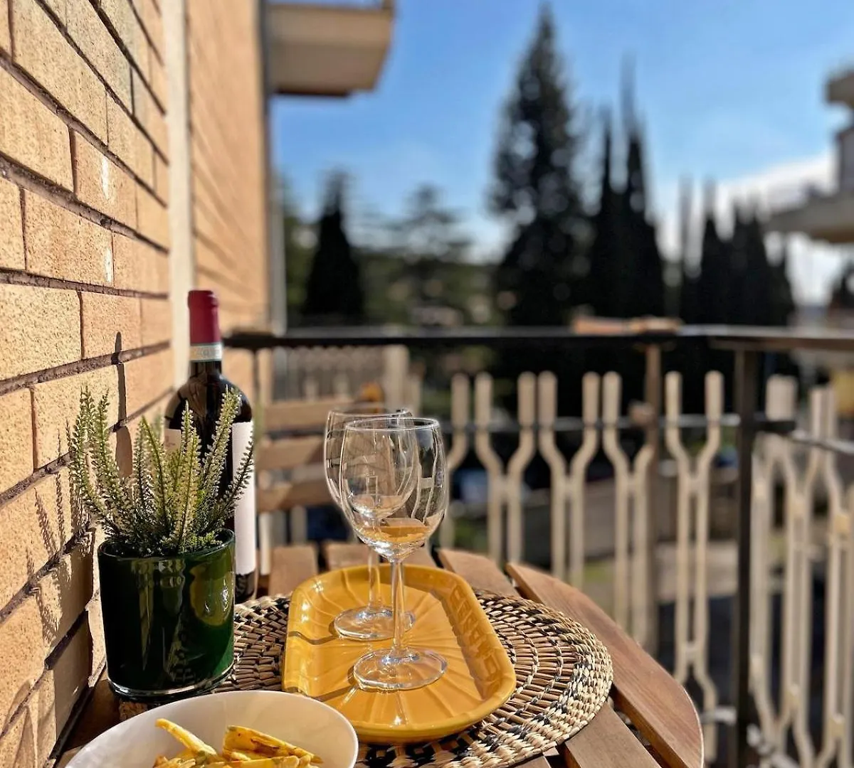 Wood Apartment - Rome Battistini