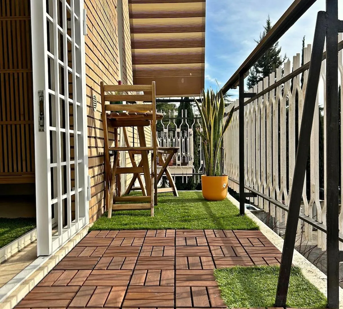 Wood Apartment - Rome Battistini Italy